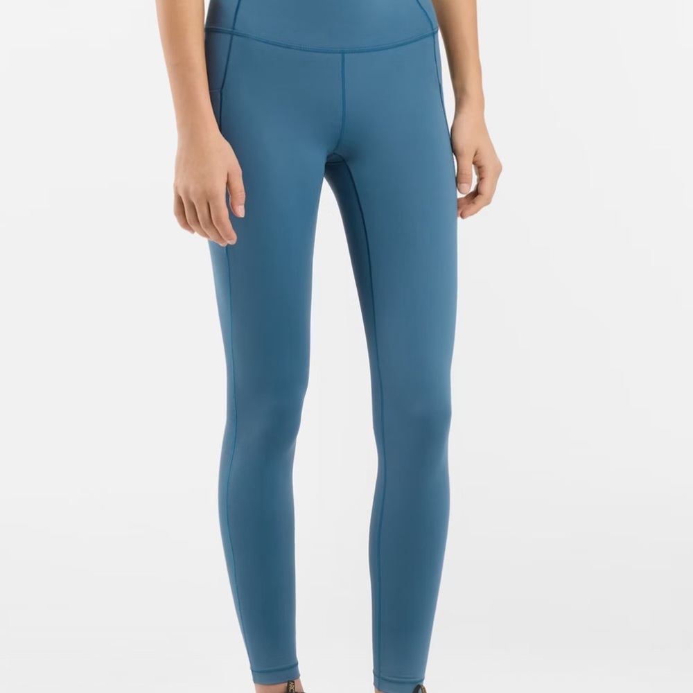 ARCTERYX ESSENT LEGGING BRAND NEW